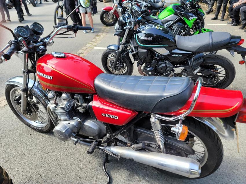 Kawasaki Z1000